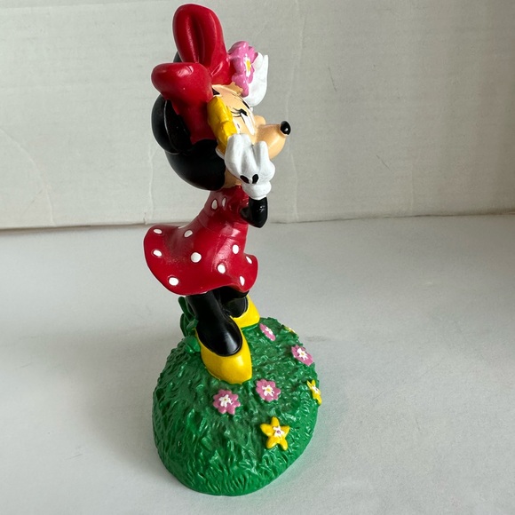 Minnie is Holding Flowers on her Head Everyday Outdoor Garden Statue, 6.2” Tall - Picture 6 of 7